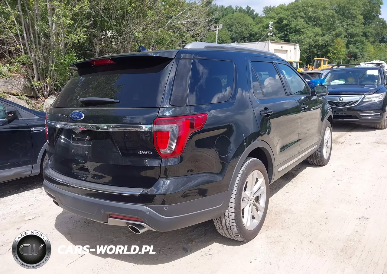 2018 Ford Explorer Xlt VIN:1FM5K8D86JGC78498 - 4