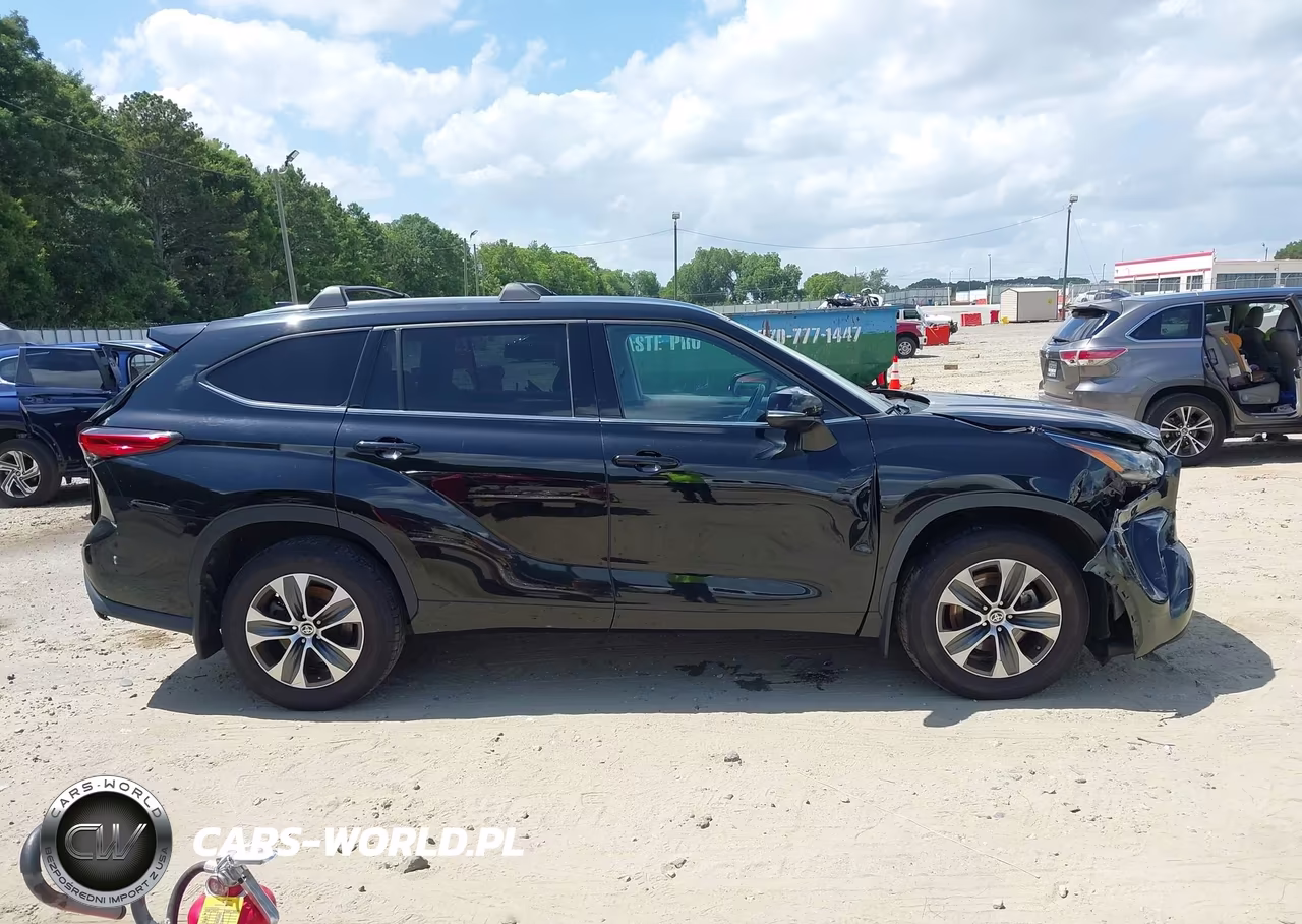 2021 Toyota Highlander Xle VIN:5TDGZRBH8MS105027 - 13