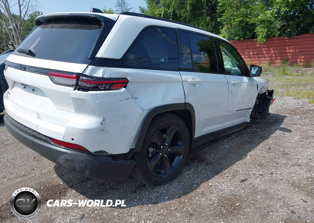 2025 Jeep Grand Cherokee Altitude X 4X4 VIN:1C4RJHAG5SC291417 - 4