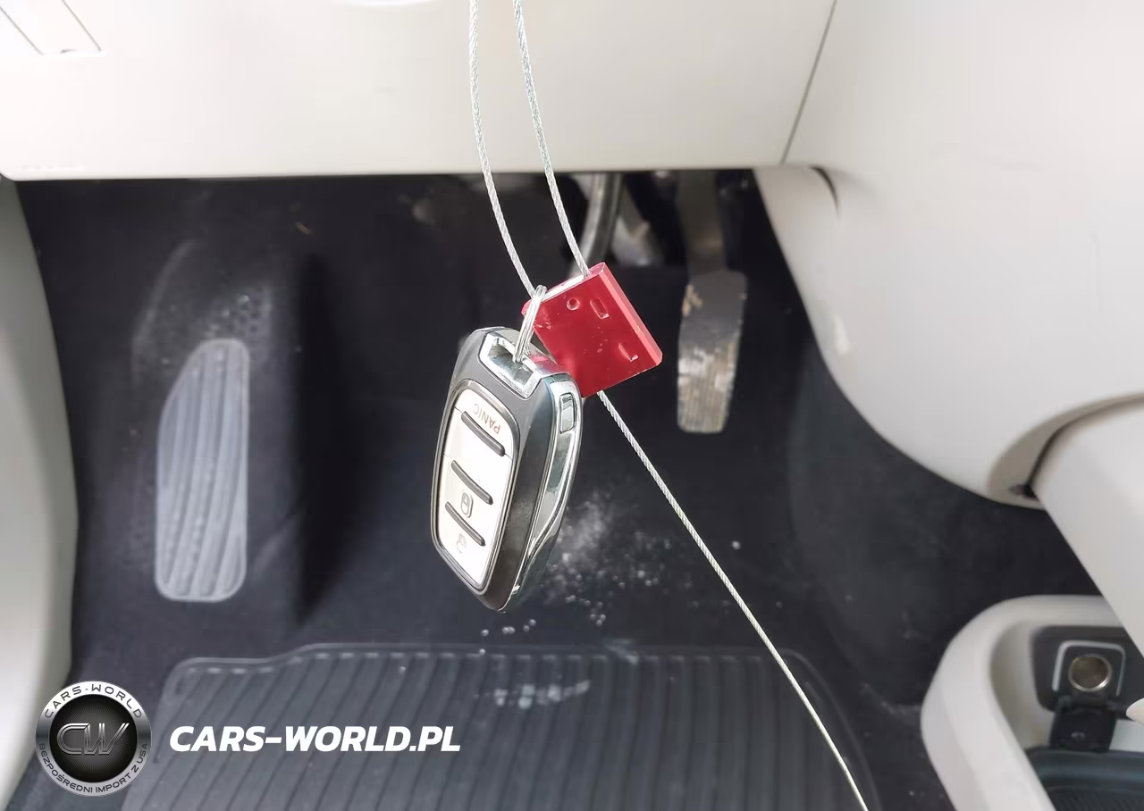 2020 Chrysler Voyager L VIN:2C4RC1AG2LR146247 - 11