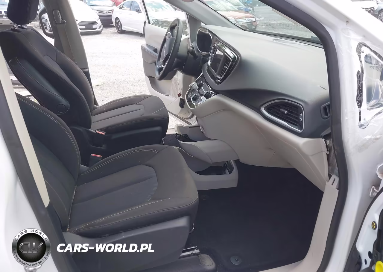 2020 Chrysler Voyager L VIN:2C4RC1AG2LR146247 - 5