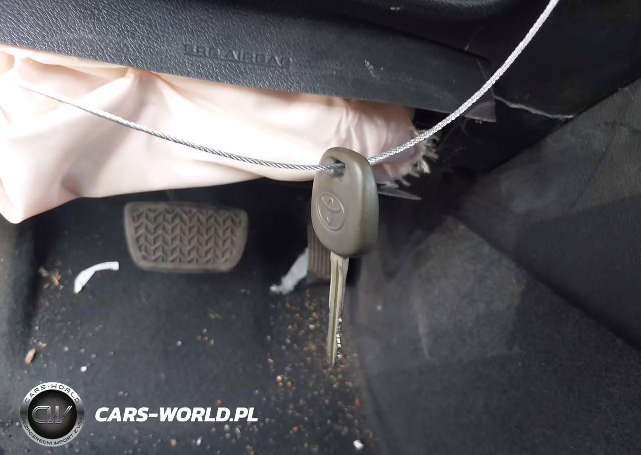 2017 Toyota Camry Se VIN:4T1BF1FK1HU390760 - 11