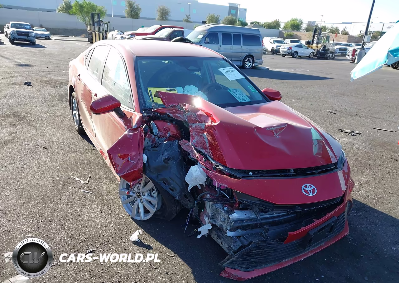 2026 Toyota Camry Le VIN:4T1DAACK4TU311988 - 6