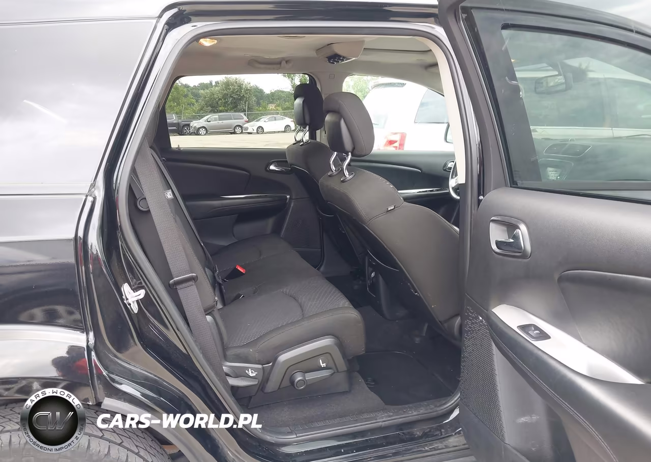 2019 Dodge Journey Se VIN:3C4PDCBB5KT719253 - 8