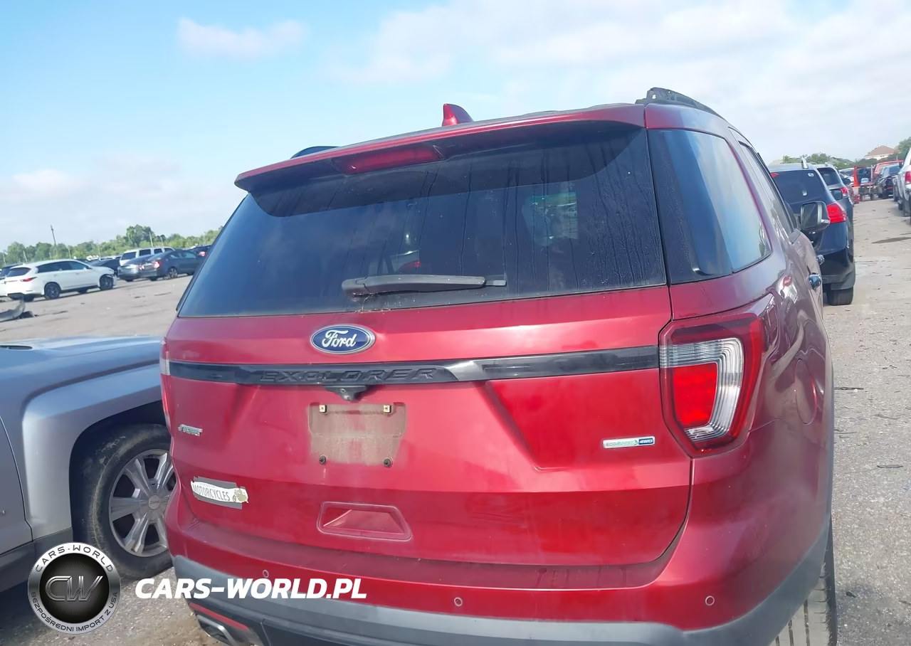 2016 Ford Explorer Sport VIN:1FM5K8GT5GGC58011 - 16