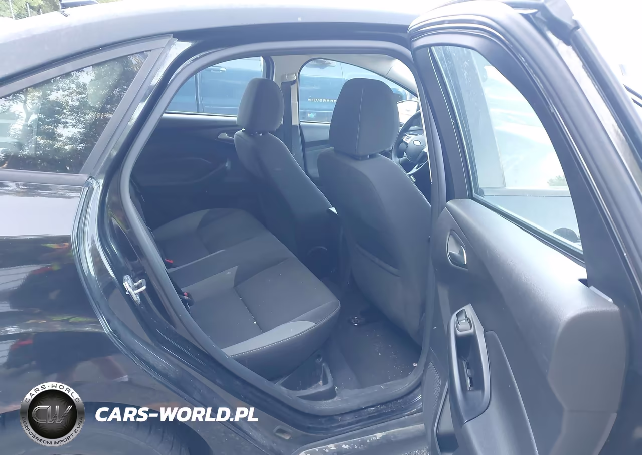 2012 Ford Focus Se VIN:1FAHP3F26CL421934 - 8