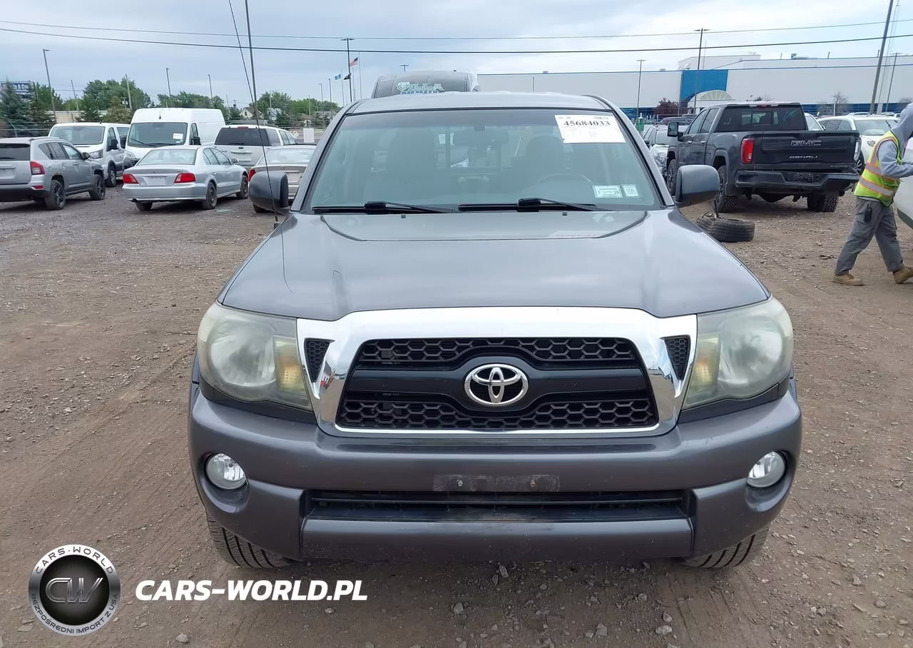 2011 Toyota Tacoma Base V6 VIN:5TFUU4EN8BX006415 - 12