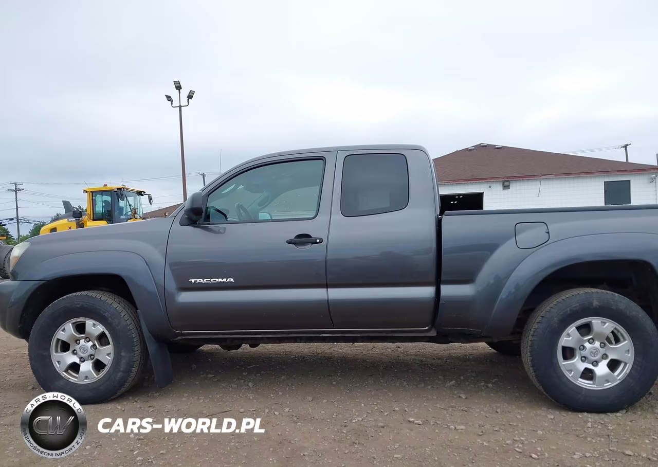 2011 Toyota Tacoma Base V6 VIN:5TFUU4EN8BX006415 - 14