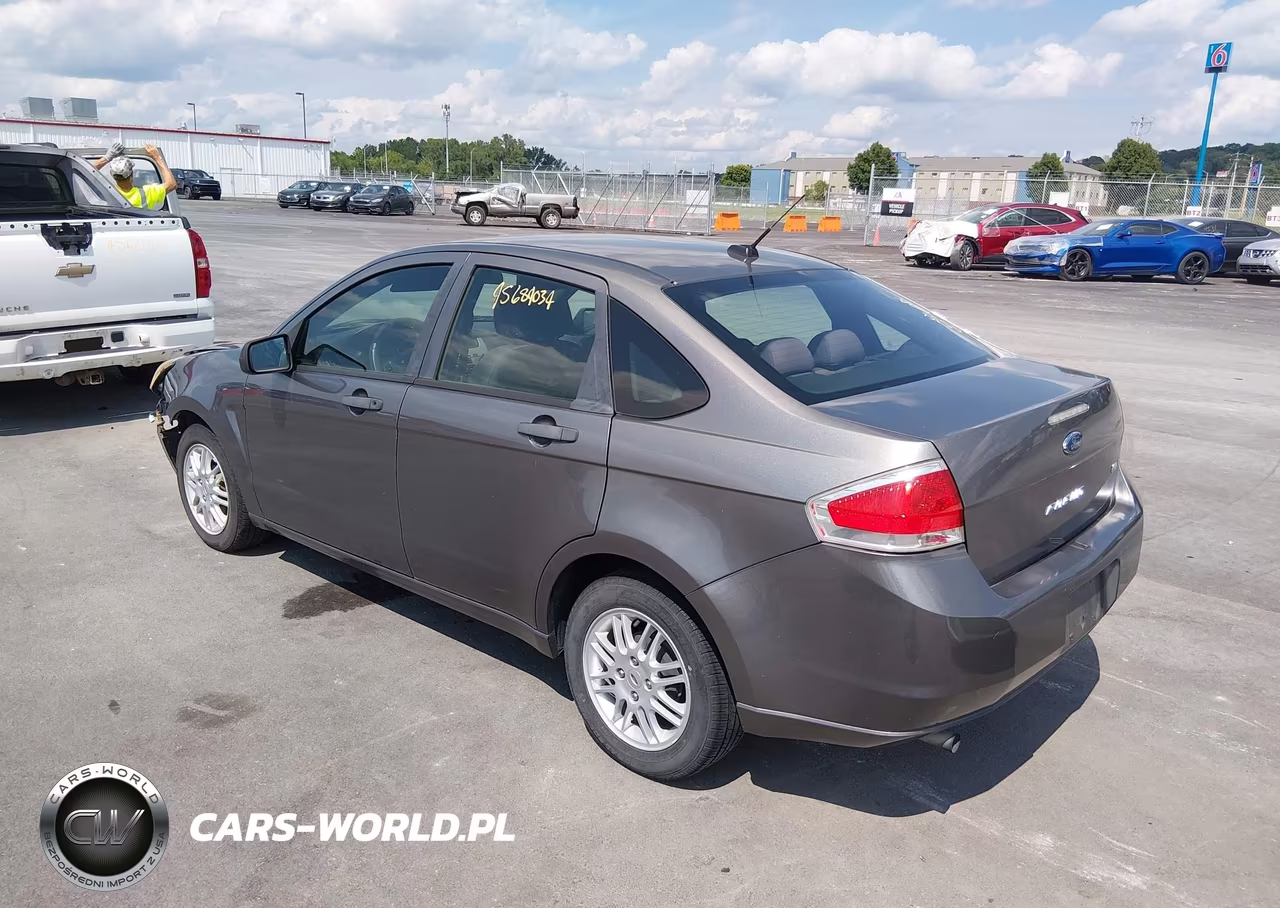 2011 Ford Focus Se VIN:1FAHP3FN3BW148359 - 3