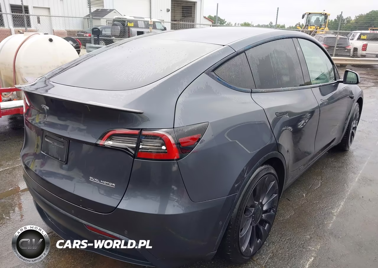 2021 Tesla Model Y Performance Dual Motor All-Wheel Drive VIN:5YJYGDEF9MF209893 - 4