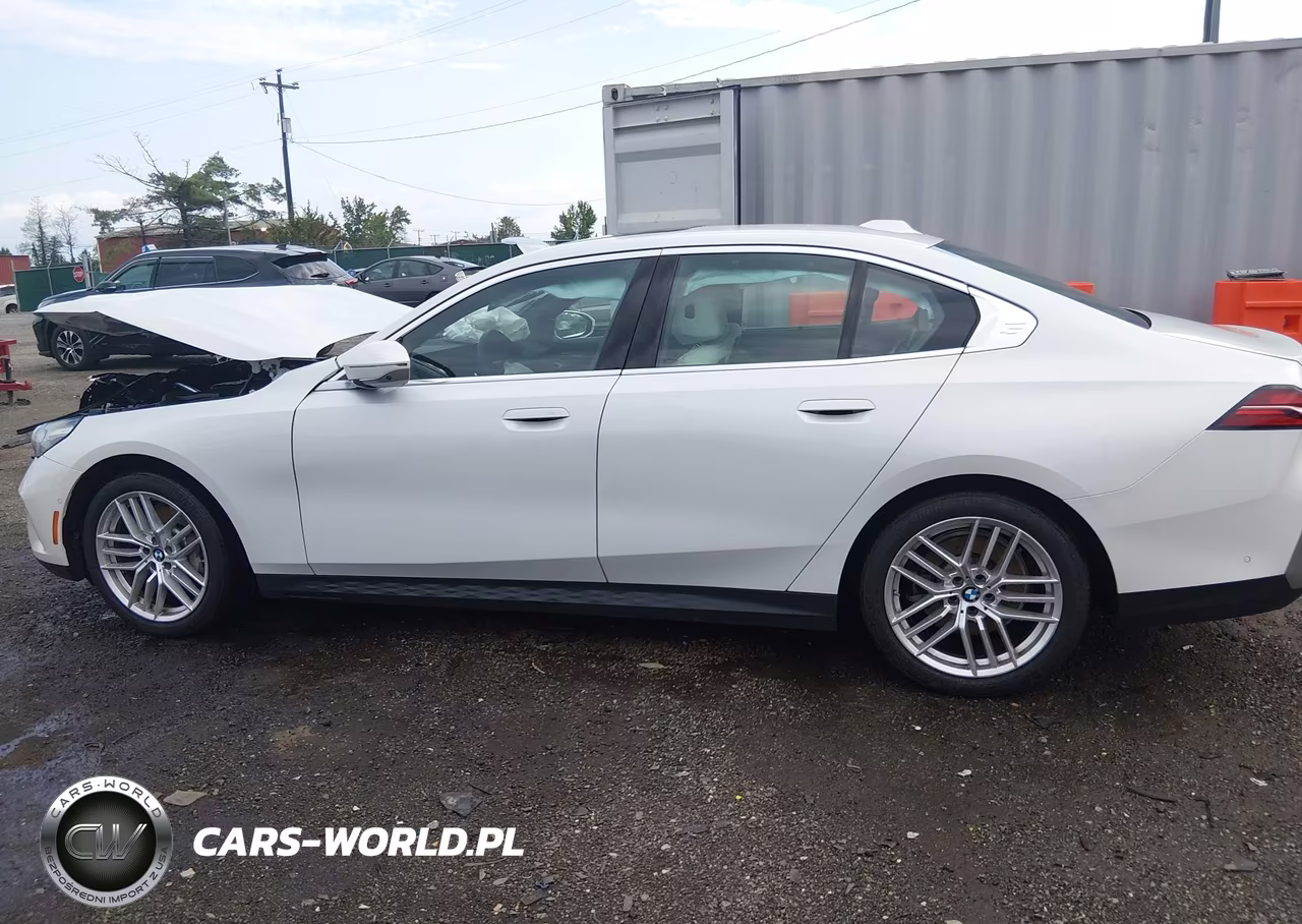 2025 BMW 530I xDrive VIN:WBA53FJ03SCU27959 - 15