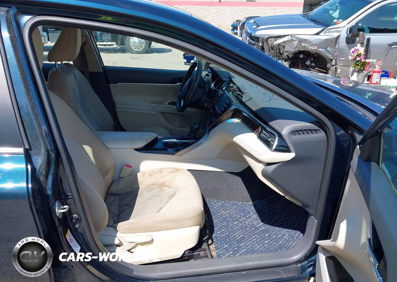 2018 Toyota Camry Le VIN:4T1B11HK5JU531265 - 5