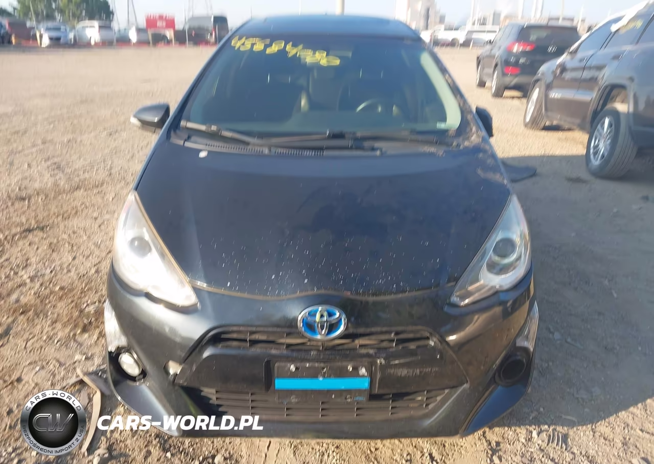 2016 Toyota Prius C Four VIN:JTDKDTB3XG1122794 - 10