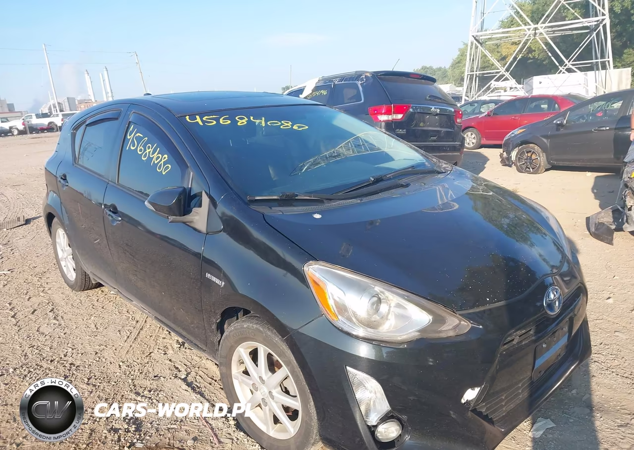 2016 Toyota Prius C Four VIN:JTDKDTB3XG1122794 - 4