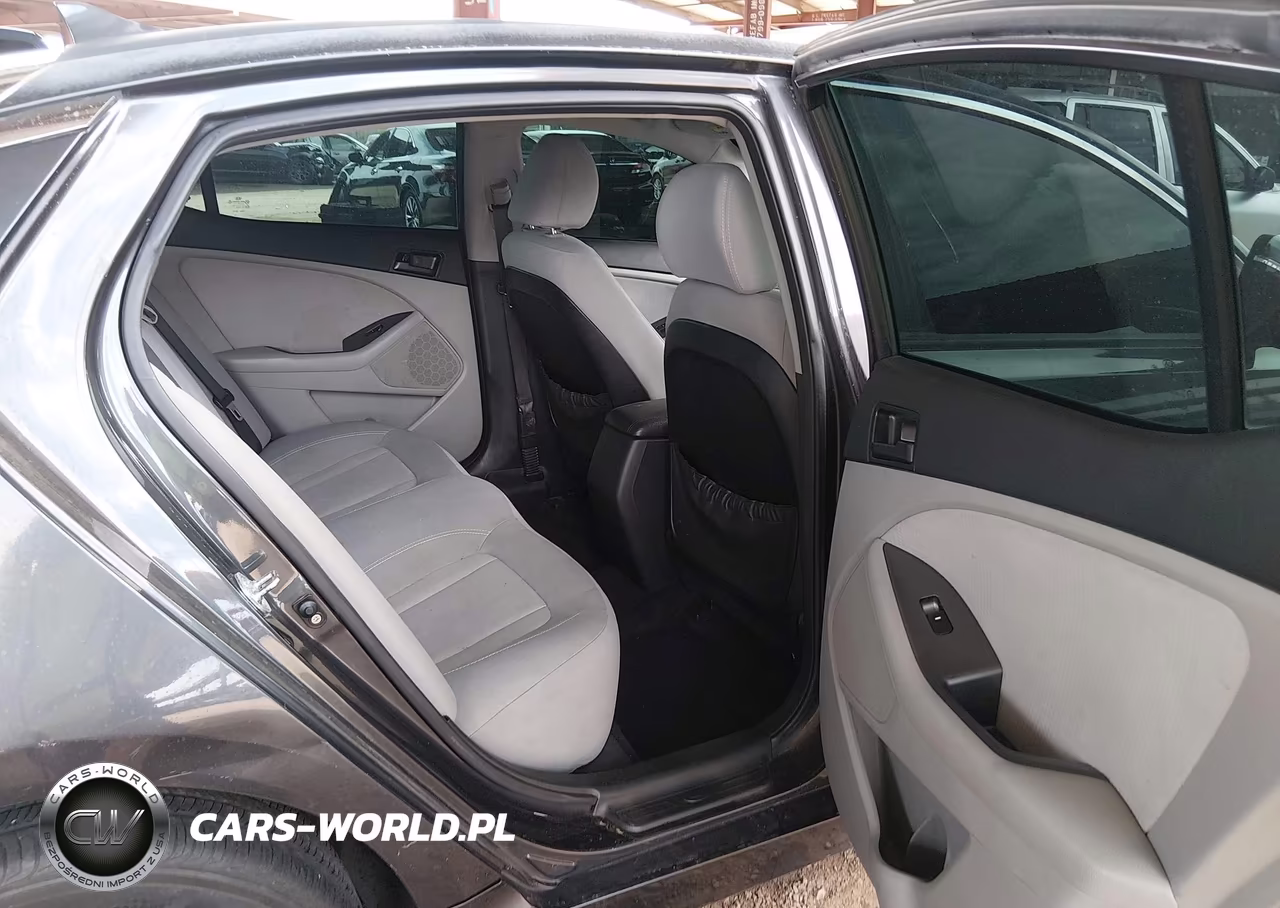 2011 Kia Optima Lx VIN:KNAGM4A70B5128294 - 8