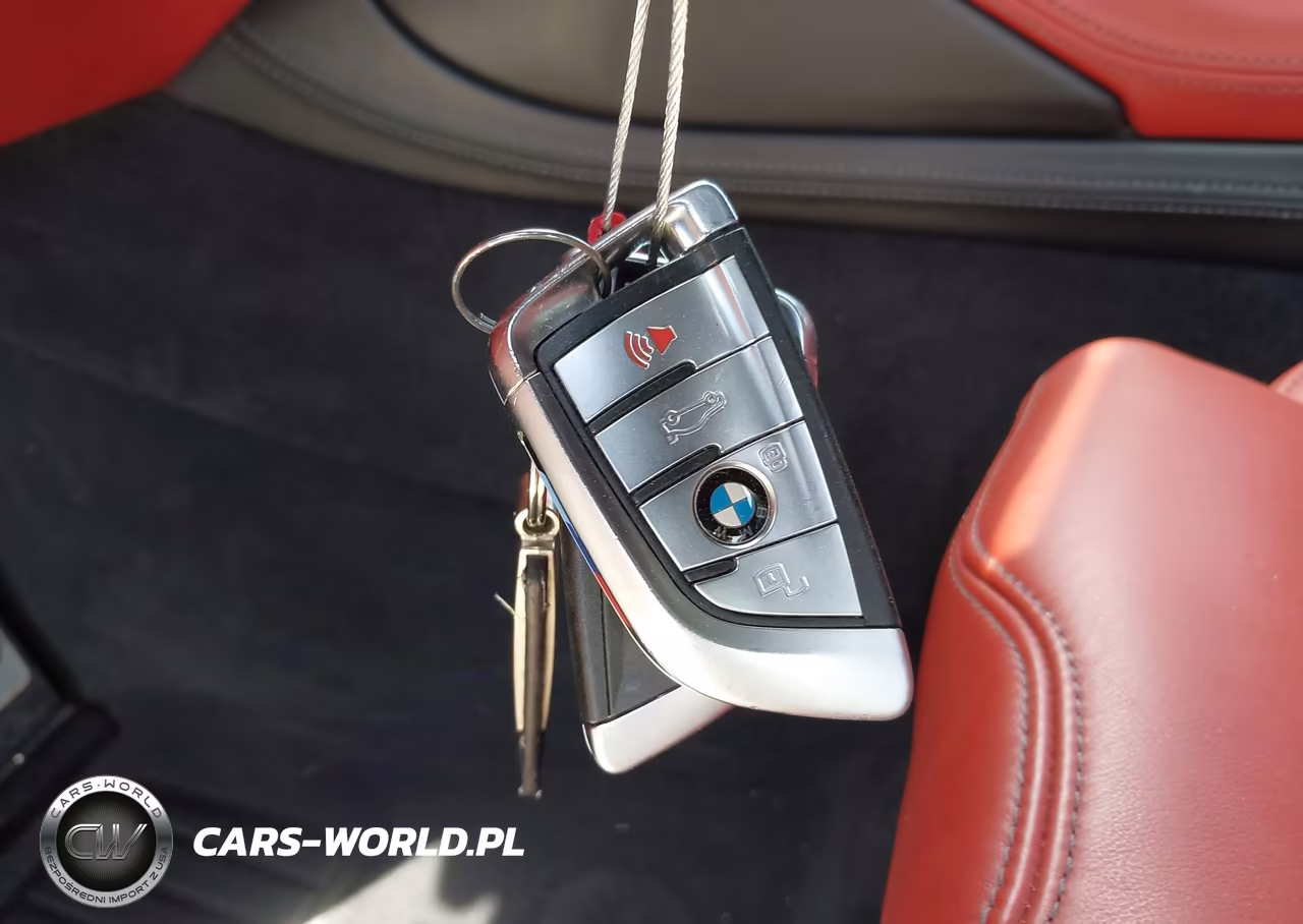 2022 BMW X5 M VIN:5YMJU0C00N9N31987 - 11