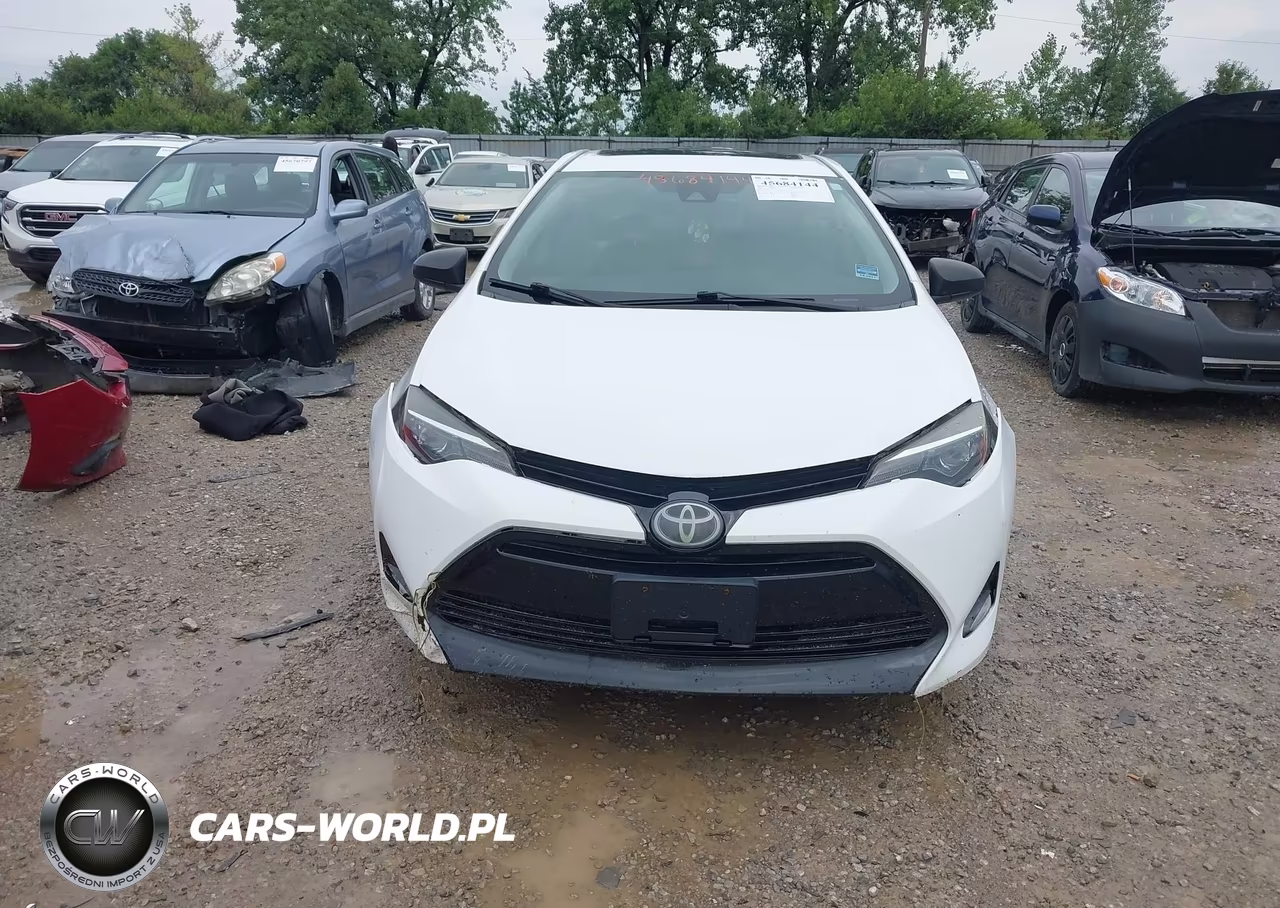 2018 Toyota Corolla Le VIN:2T1BURHE4JC972273 - 12
