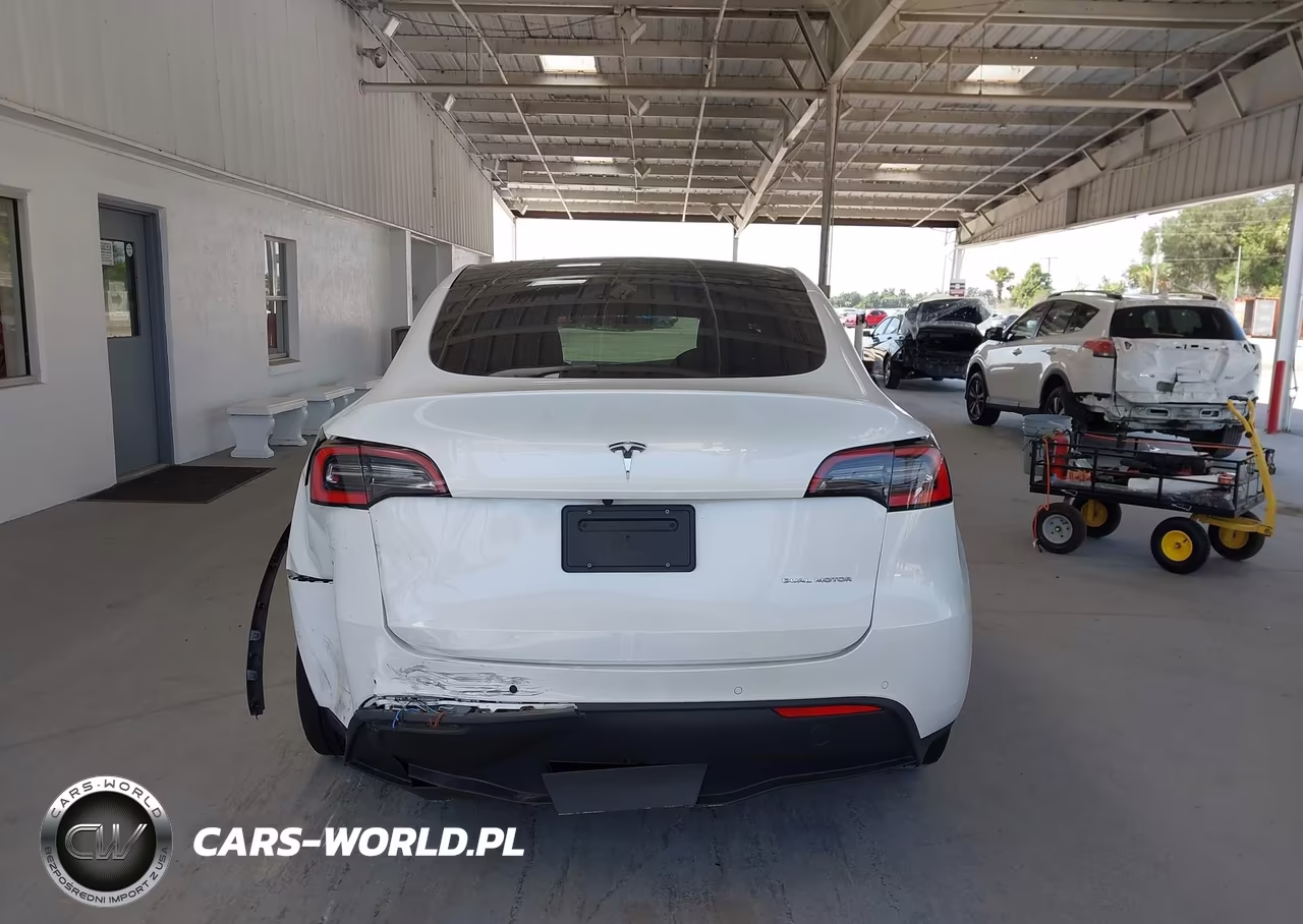 2020 Tesla Model Y Long Range Dual Motor All-Wheel Drive VIN:5YJYGDEE8LF044151 - 16