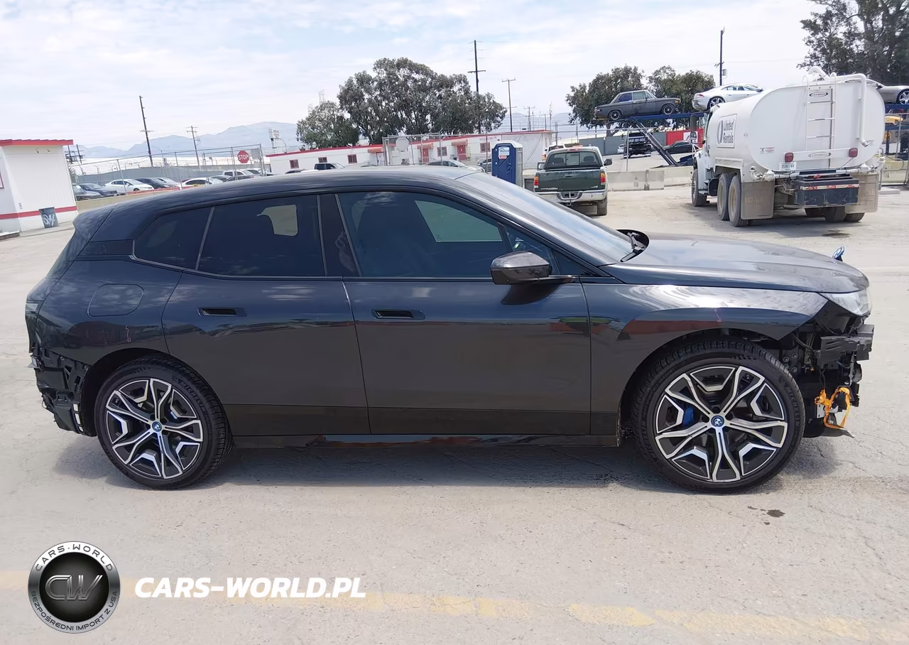 2025 BMW Ix xDrive50 VIN:WB523CF04SCS17217 - 14