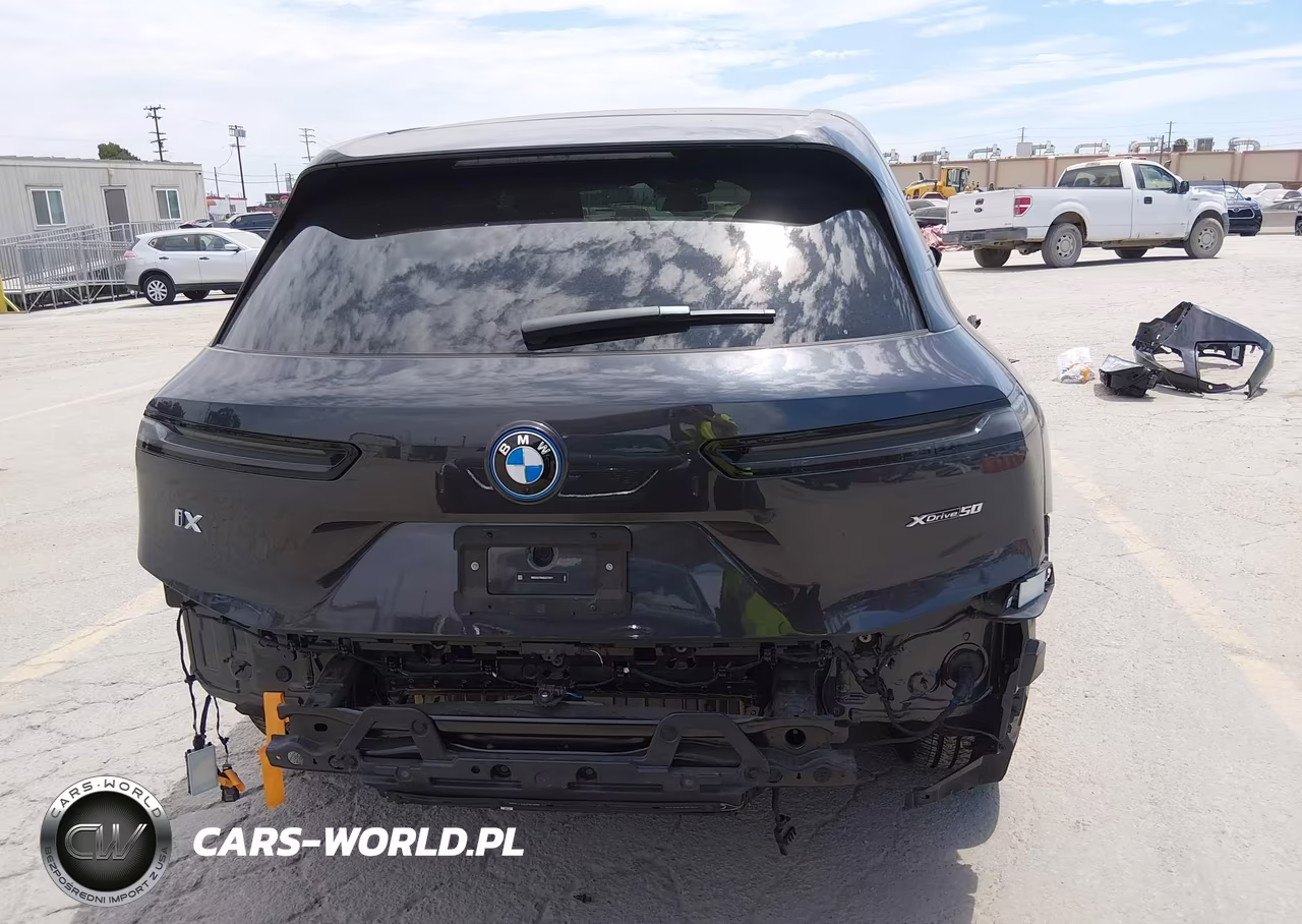 2025 BMW Ix xDrive50 VIN:WB523CF04SCS17217 - 17