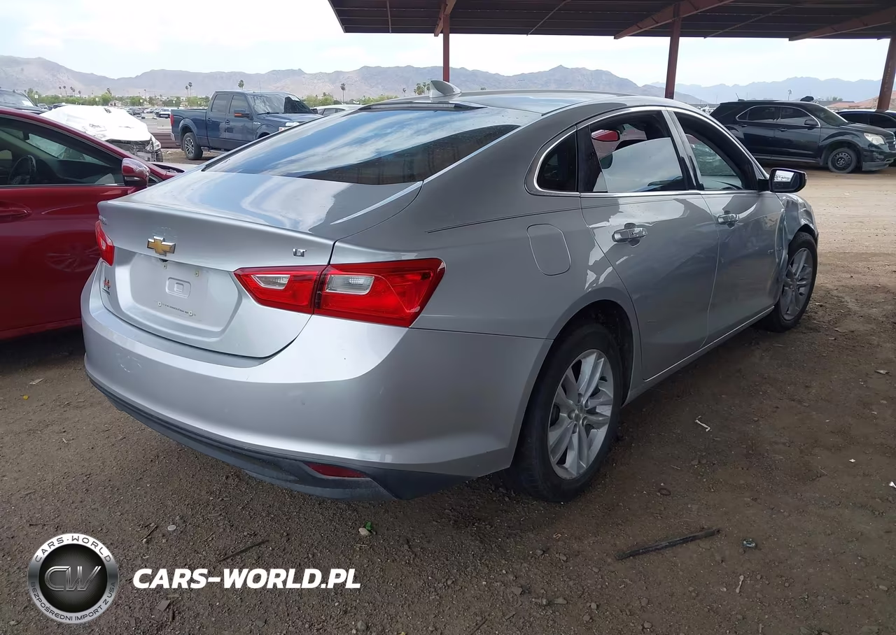 2016 Chevrolet Malibu 1Lt VIN:1G1ZE5ST1GF197418 - 4
