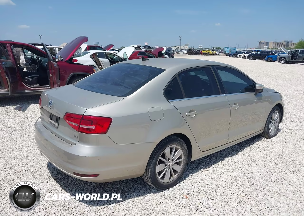 2015 Volkswagen Jetta 1.8T Se VIN:3VWD07AJ5FM337543 - 4