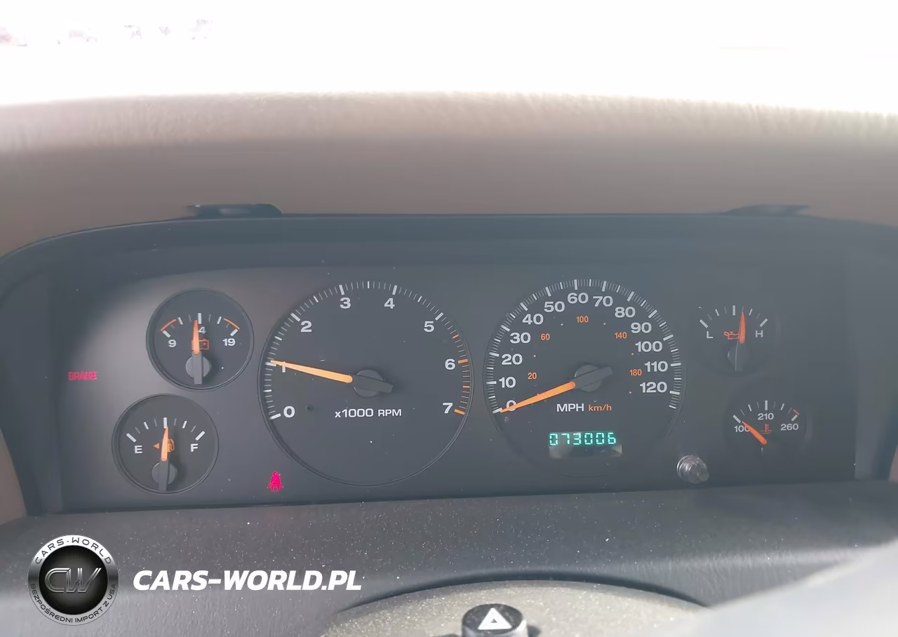 2004 Jeep Grand Cherokee Laredo VIN:1J4GX48S44C231828 - 7