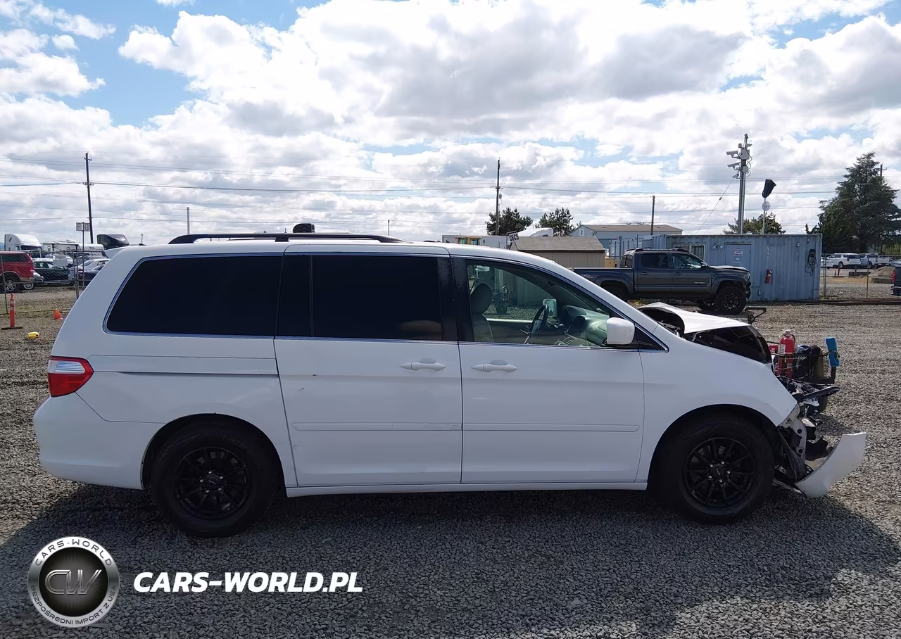 2005 Honda Odyssey Touring VIN:5FNRL38805B129763 - 14