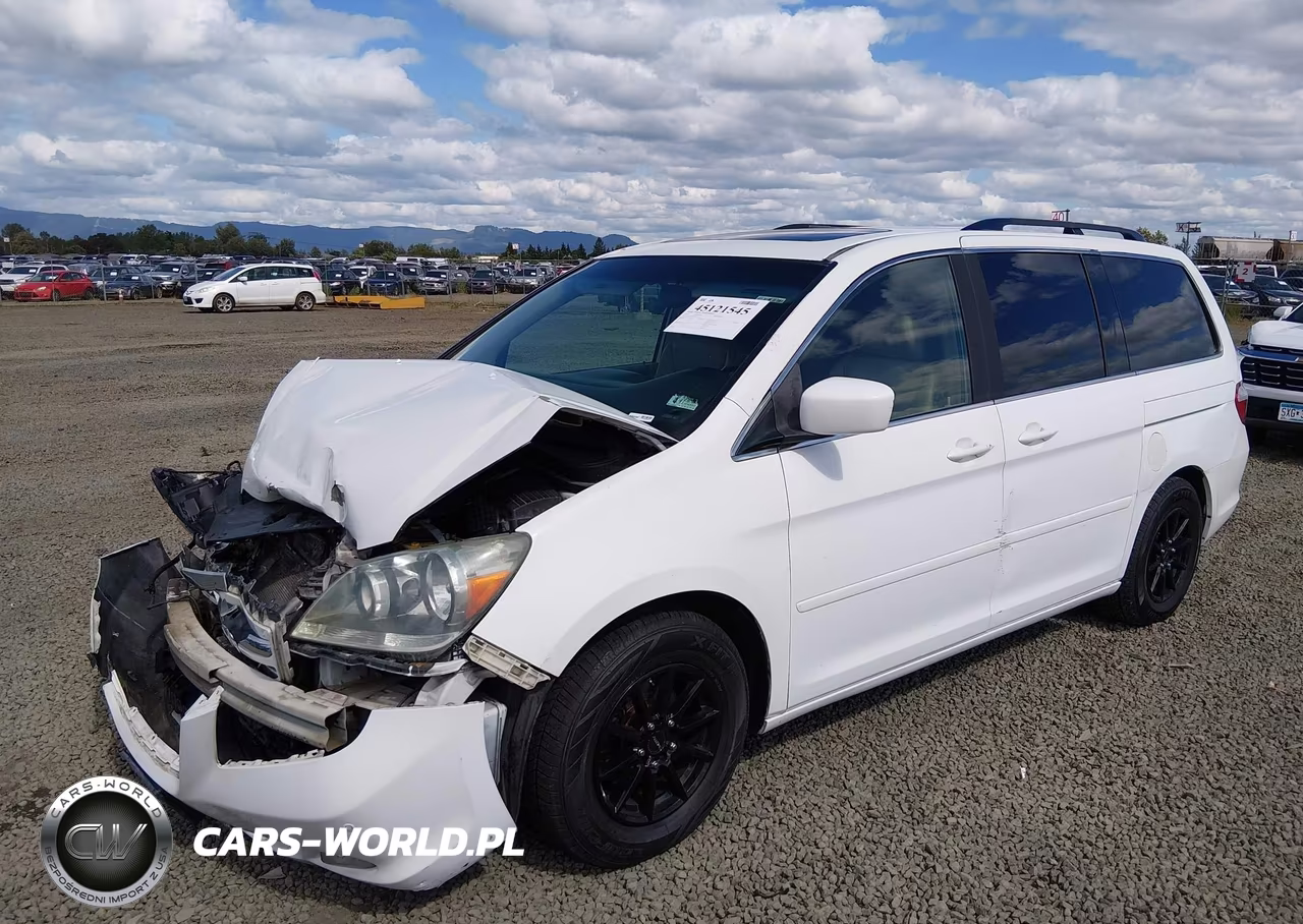 2005 Honda Odyssey Touring VIN:5FNRL38805B129763 - 2