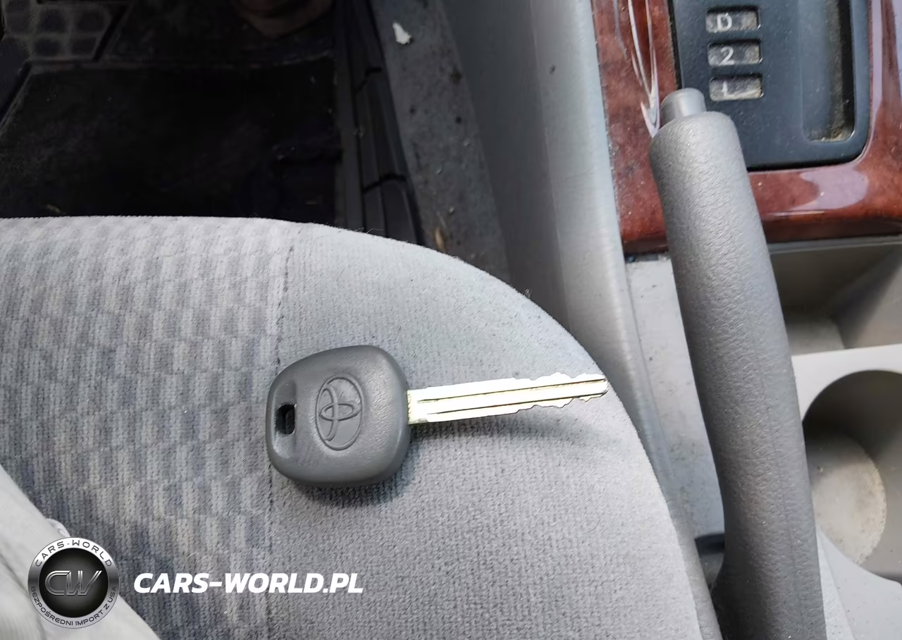2005 Toyota Corolla Le VIN:1NXBR32E15Z364951 - 11
