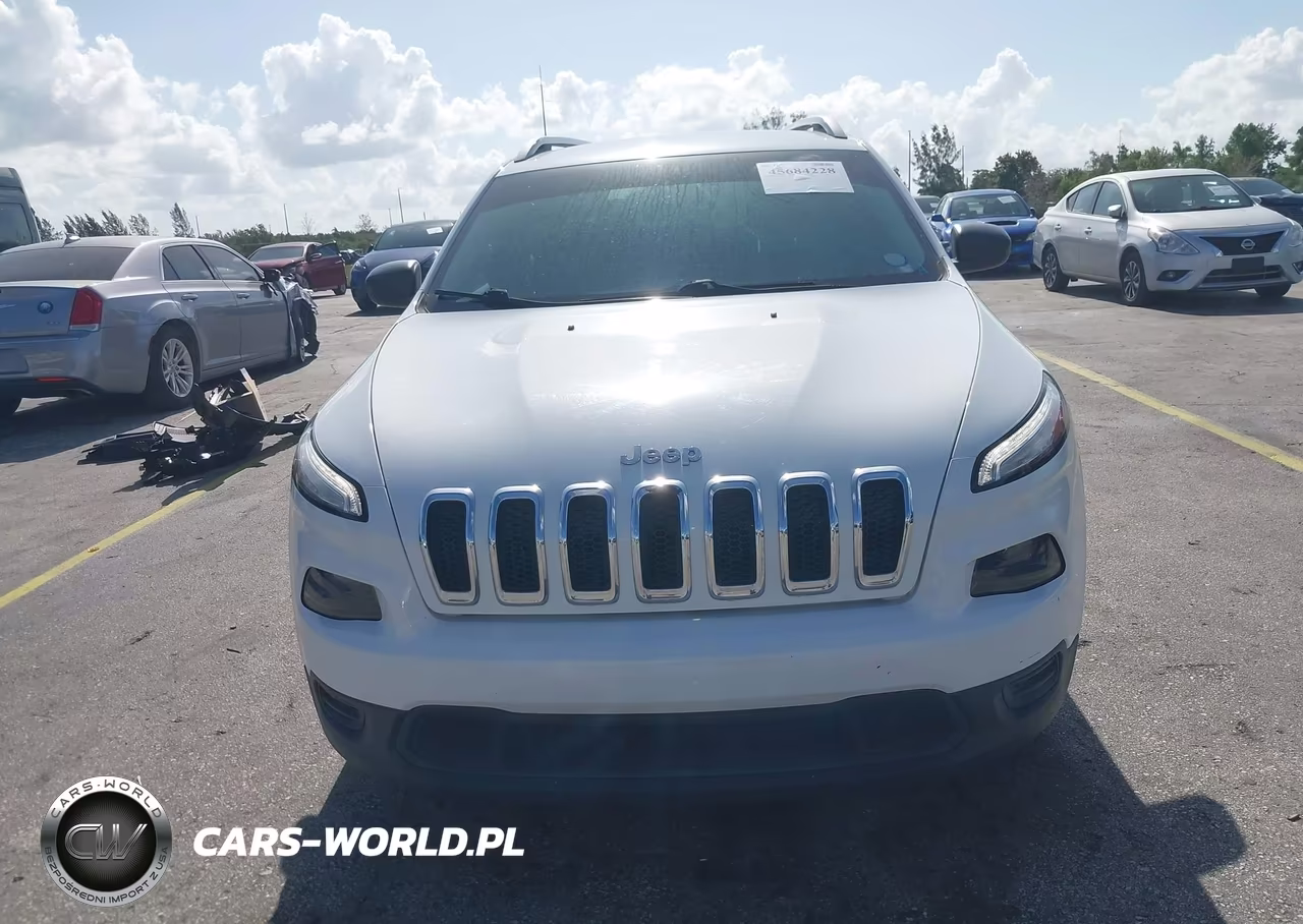 2015 Jeep Cherokee Sport VIN:1C4PJLAB1FW657005 - 6
