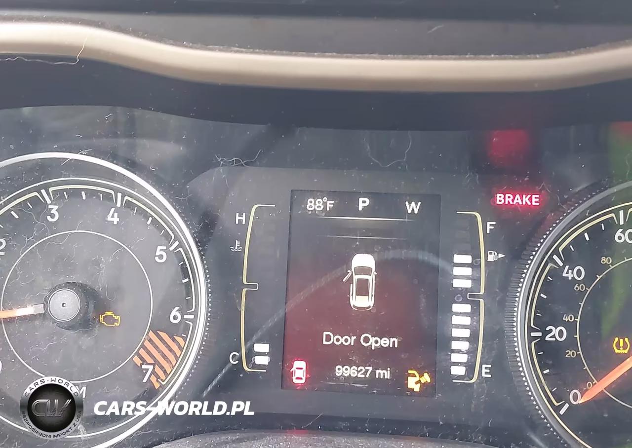 2015 Jeep Cherokee Sport VIN:1C4PJLAB1FW657005 - 7
