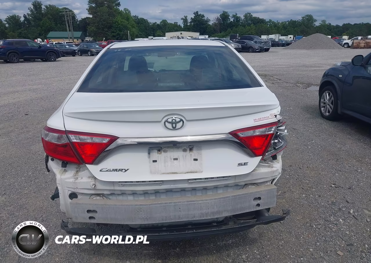 2017 Toyota Camry Se VIN:4T1BF1FK9HU764533 - 17
