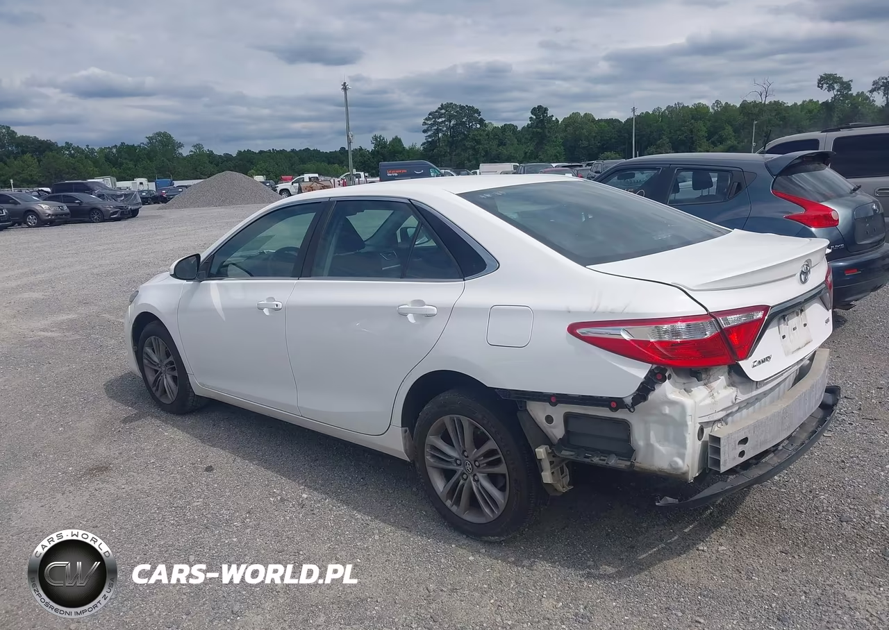 2017 Toyota Camry Se VIN:4T1BF1FK9HU764533 - 3