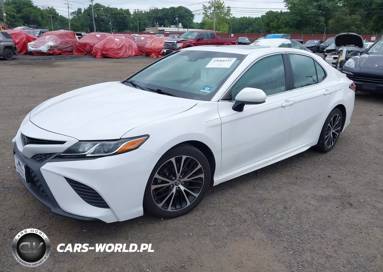 2018 Toyota Camry Se VIN:4T1B11HK9JU570361 - 2