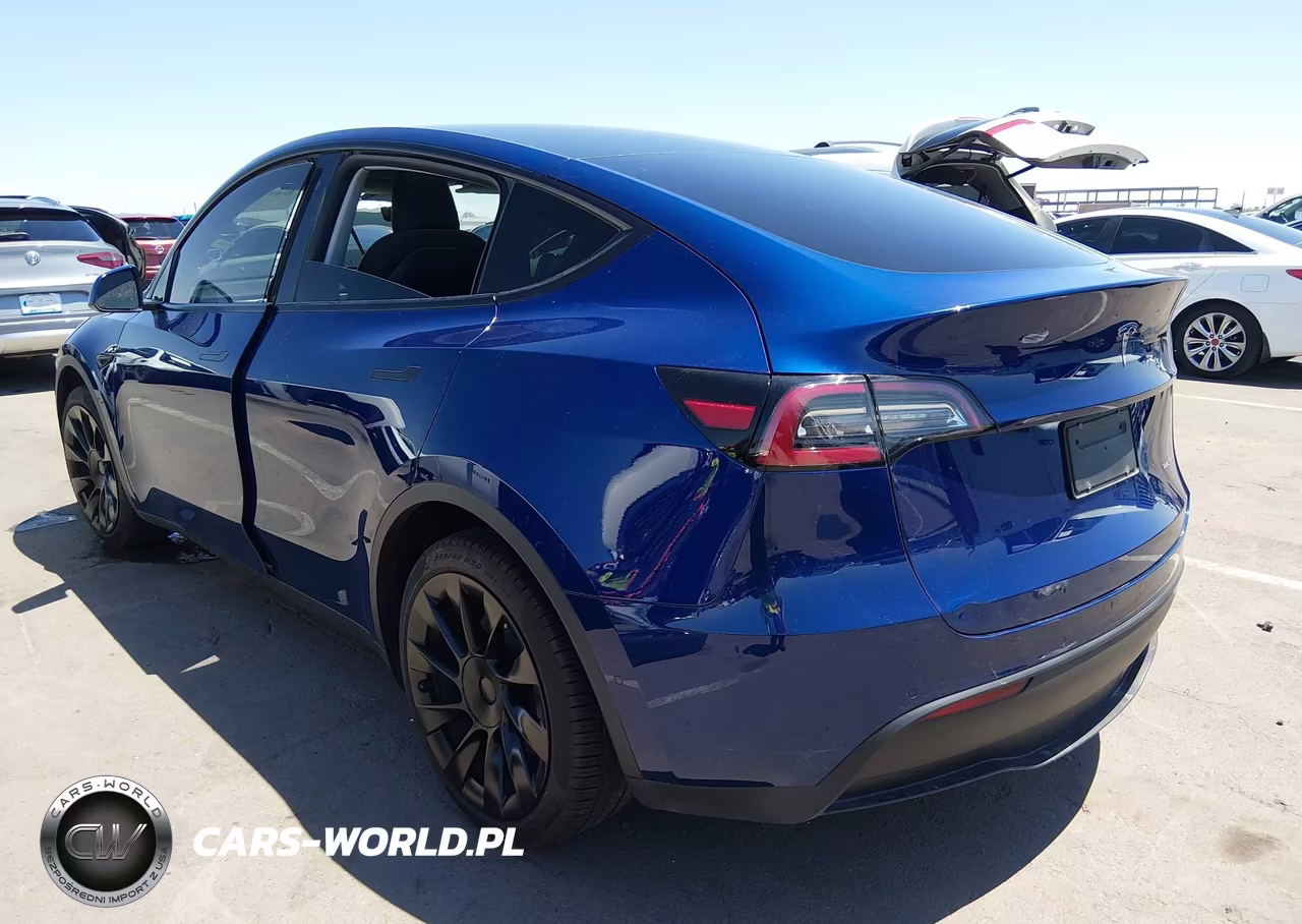 2020 Tesla Model Y Long Range Dual Motor All-Wheel Drive-Performance Dual Motor All-Wheel Drive VIN:5YJYGDEF2LF003278 - 3