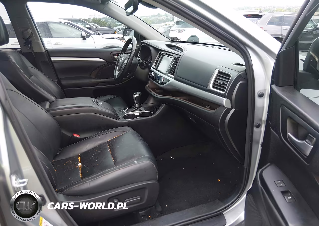 2018 Toyota Highlander Xle VIN:5TDJZRFH3JS550299 - 5