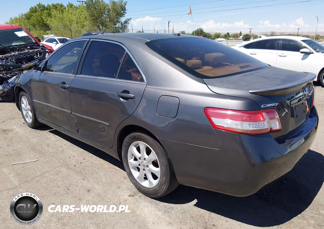 2011 Toyota Camry Le VIN:4T1BF3EKXBU203973 - 3