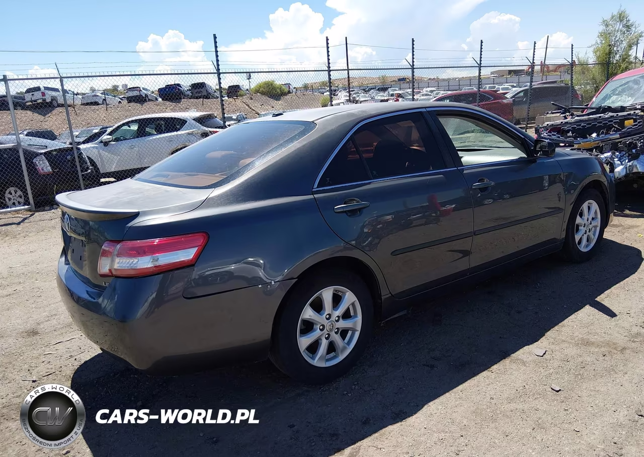 2011 Toyota Camry Le VIN:4T1BF3EKXBU203973 - 4