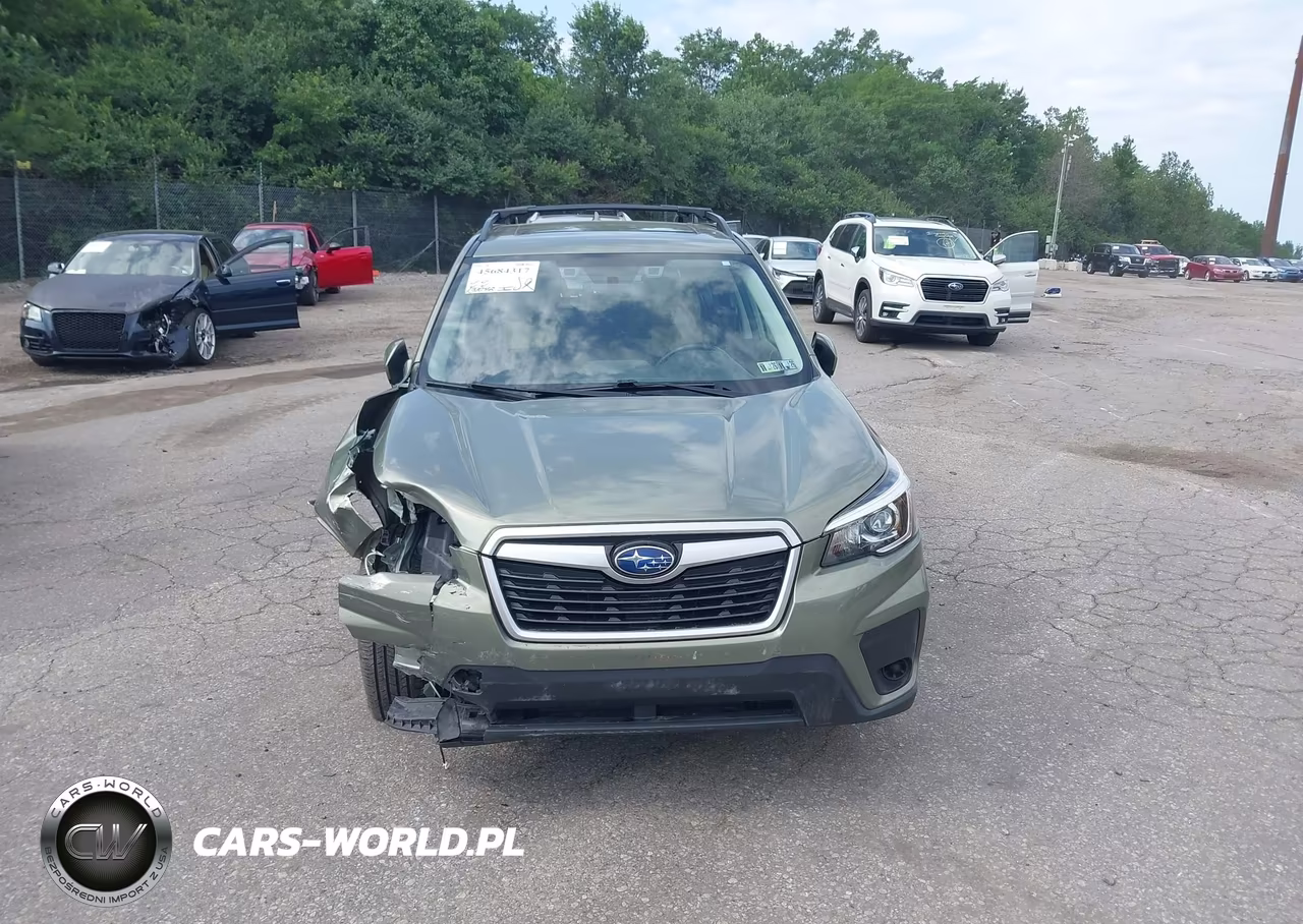 2019 Subaru Forester Premium VIN:JF2SKAGC9KH515626 - 13