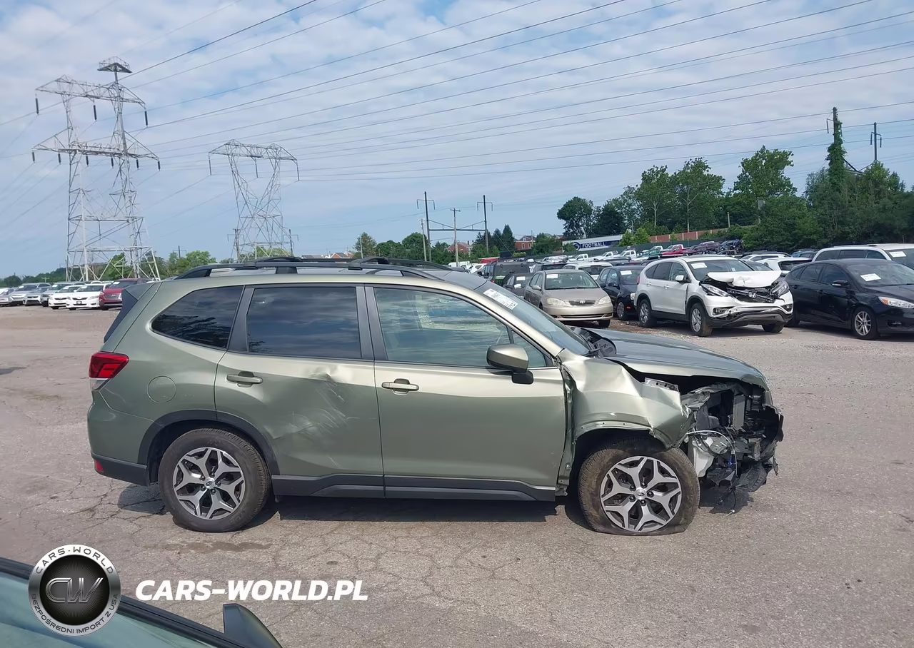 2019 Subaru Forester Premium VIN:JF2SKAGC9KH515626 - 14