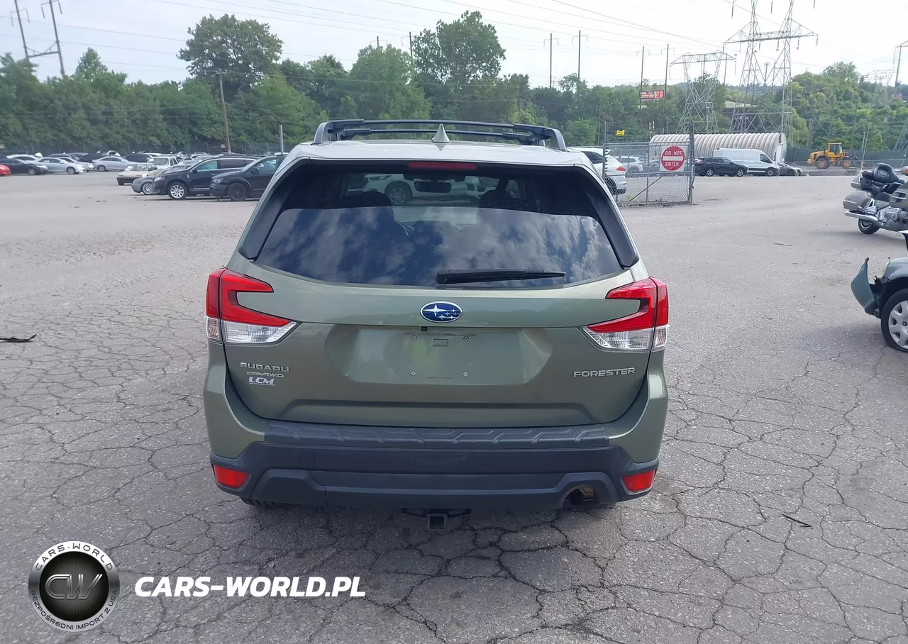 2019 Subaru Forester Premium VIN:JF2SKAGC9KH515626 - 17