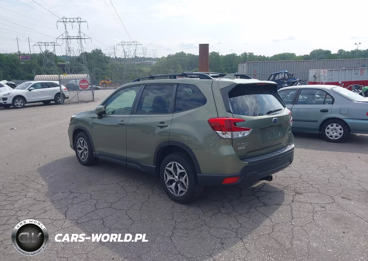 2019 Subaru Forester Premium VIN:JF2SKAGC9KH515626 - 3