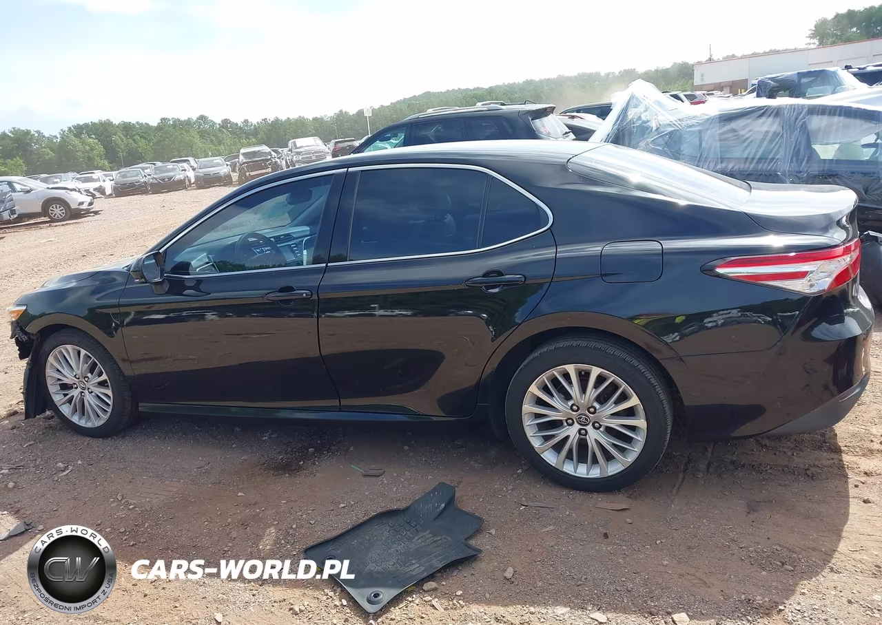 2018 Toyota Camry Xle VIN:4T1B11HK5JU064929 - 14