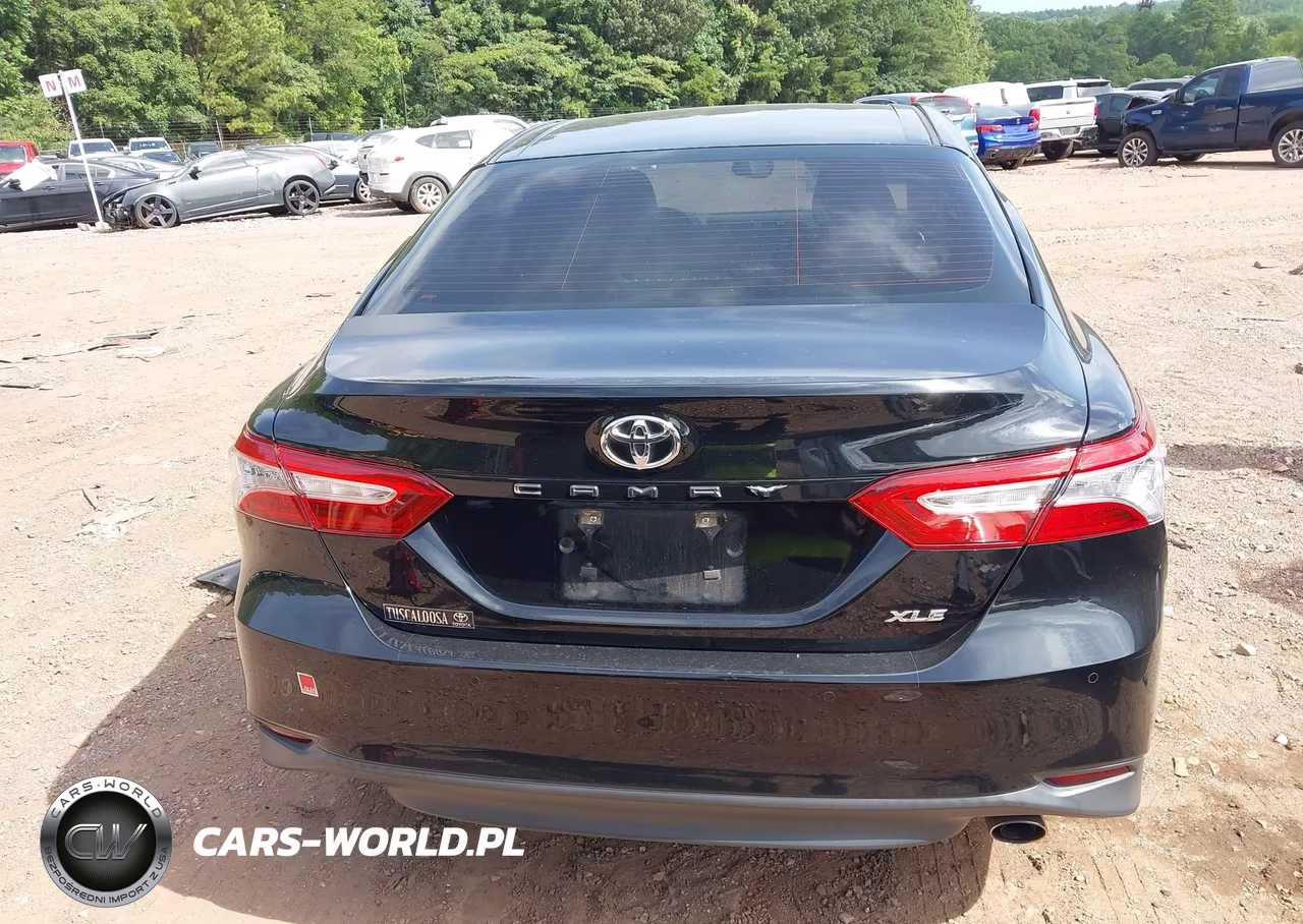2018 Toyota Camry Xle VIN:4T1B11HK5JU064929 - 16
