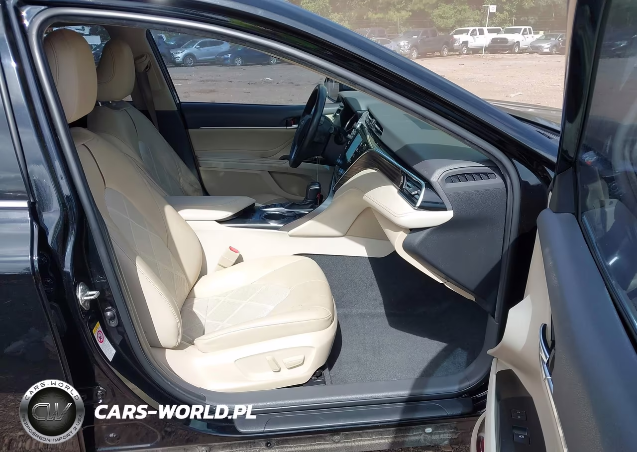 2018 Toyota Camry Xle VIN:4T1B11HK5JU064929 - 5