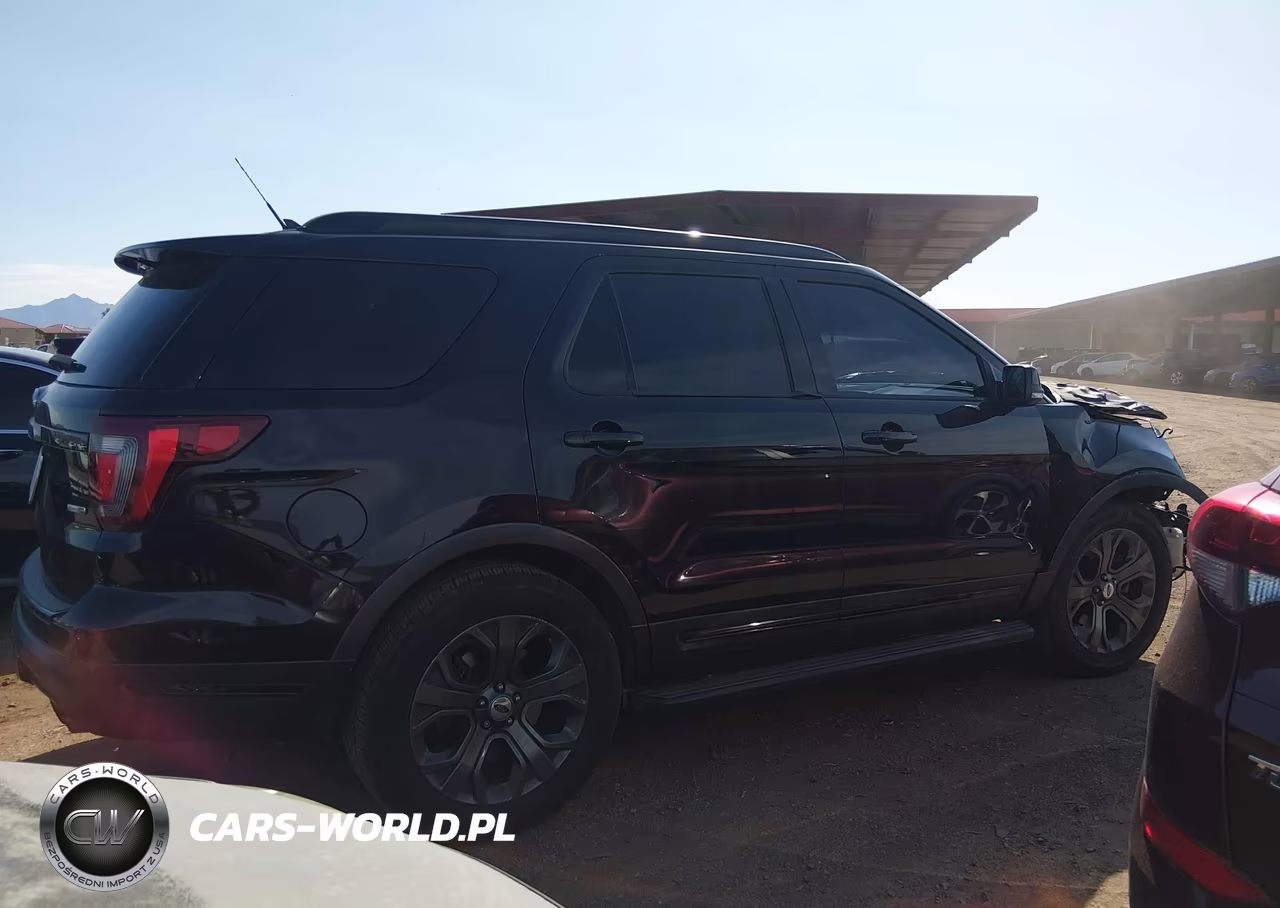 2018 Ford Explorer Sport VIN:1FM5K8GT8JGB56905 - 13
