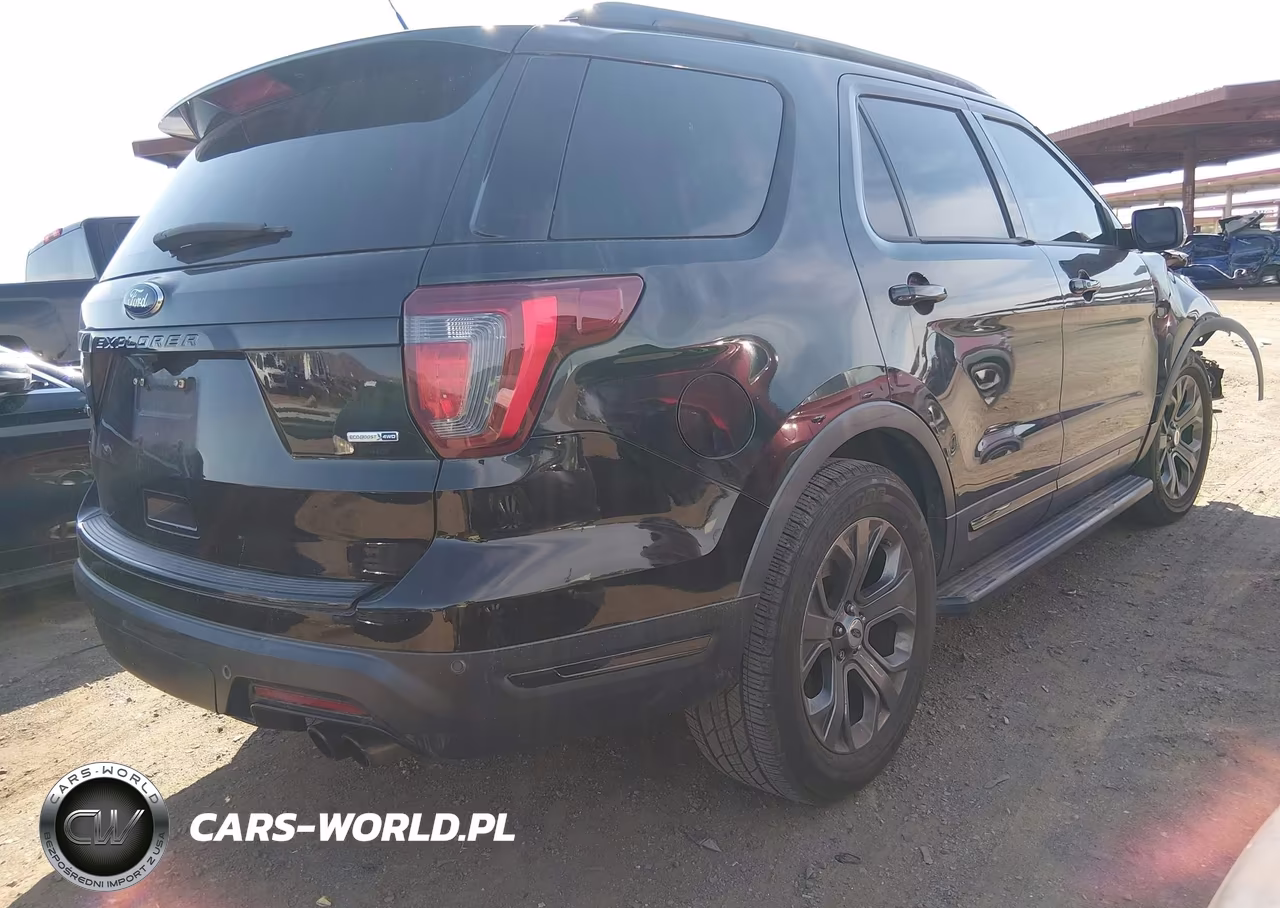 2018 Ford Explorer Sport VIN:1FM5K8GT8JGB56905 - 4