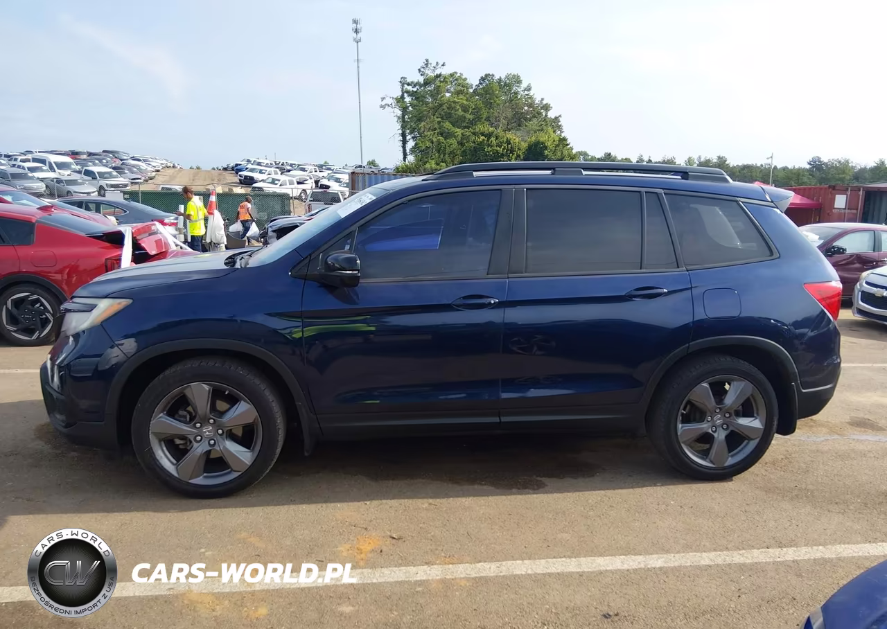 2019 Honda Passport Touring VIN:5FNYF7H90KB000128 - 14