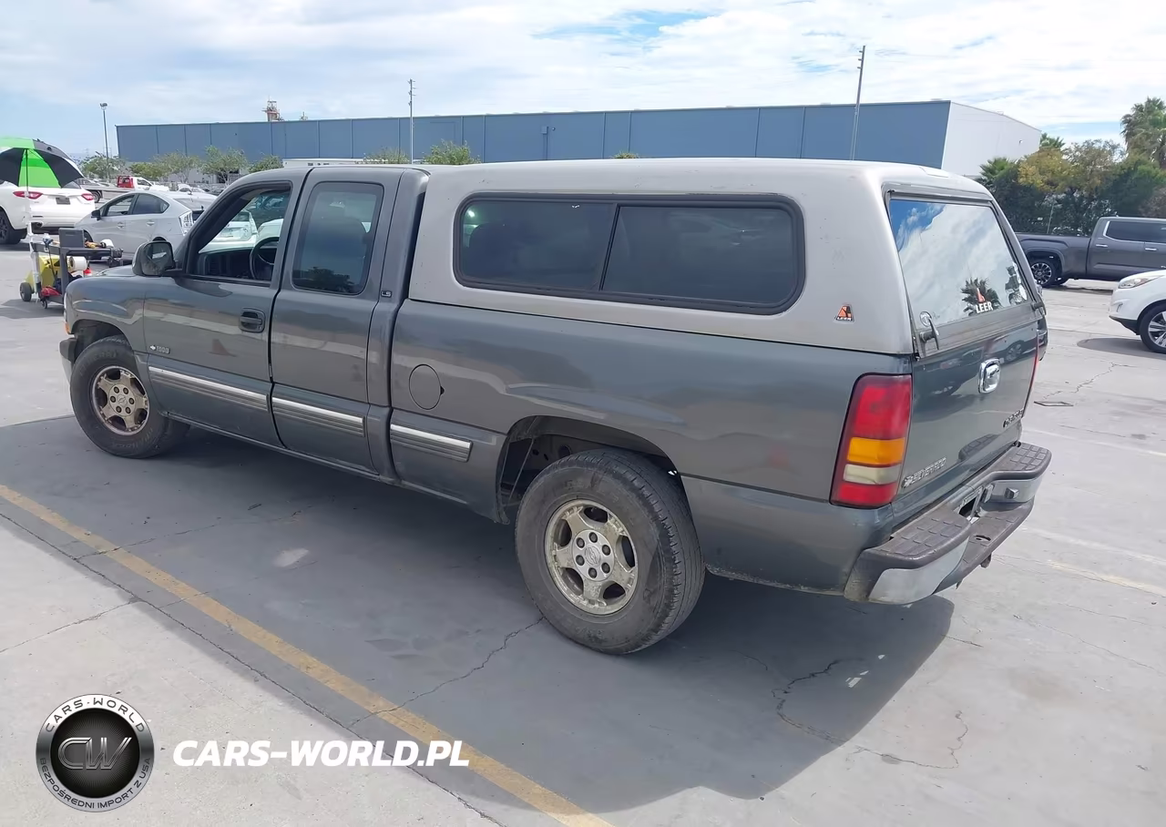 2001 Chevrolet Silverado 1500 Ls VIN:2GCEC19V611294608 - 3